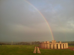 stonehenge_rainbow